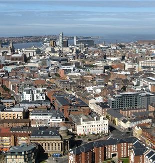 Liverpool (via Wikimedia Commons)